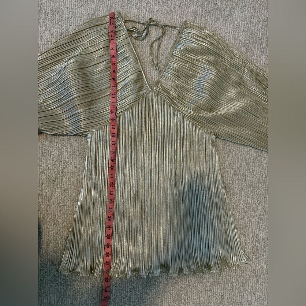 Nasty Gal Metallic Gold Pleated V-Neck dress - Picture 4 of 6